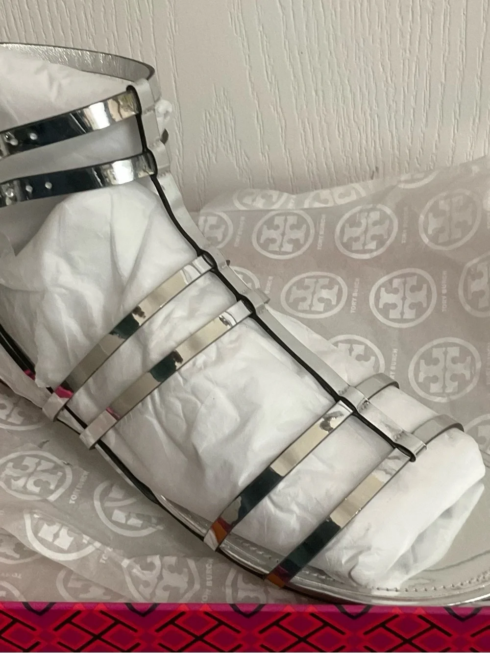 Tory Burch Capri Metallic Silver Gladiator Sandals size US9